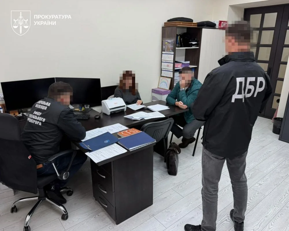 Повідомлено про підозру судді у шахрайському отриманні щомісячних доплат 