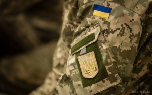 Військовим, які знаходяться на передовій, збільшать доплати