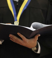 Щодо незаконності призупинення трудового договору та компенсації працівнику втраченого заробітку - КЦС