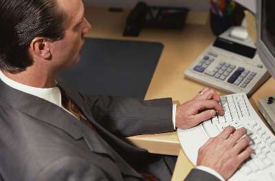 Уряд пропонує, аби підприємці не декларували закордонних статків