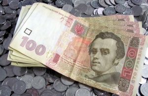 Військовим продовжили обмеження пенсій на 2017 рік