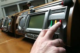 Законопроєкти про пільгове розмитнення «євроблях» пройшли перше читання