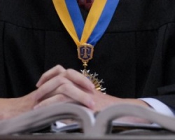 ВККСУ рекомендує звільнити суддю з Криму за порушення присяги