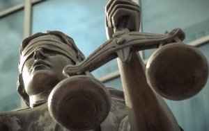 Legal news in Ukraine: contests for lawyers of free legal aid and to Judicial Protection Service, Laws on the customs clearance of vehicles and electronic trust services, new decisions of the Constitutional Court and Supreme Court 