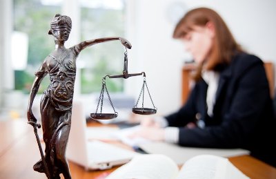 Борг перед адвокатами системи правової допомоги погасили на 96% 