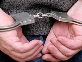 Прокуратура та СБУ Сумщини затримали  митника – депутата райради, спокусою для якого стала неправомірна вигода – 100 доларів США