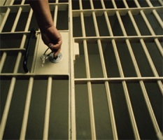 День попереднього ув'язнення зарахують як два дні у в'язниці