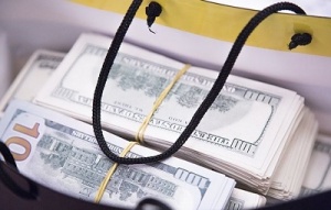 До суду: справа пані, що хотіла дати прокурору хабар