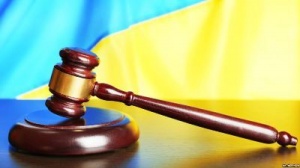 За оборудки з комунальним майном у суді відповідатимуть працівник міськради, виконавець та юрист