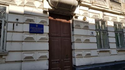 У львівському відділі поліції – антисанітарія, немає кімнат для затриманих і не ведеться журнал обліку