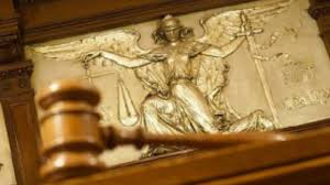 Конституційний суд Польщі назвав новий закон про КС частково неконституційним