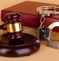 ВСУ роз'яснив, як призначається покарання у виді позбавлення права обіймати посади за вчинення службового підроблення