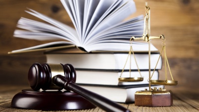 Для адвокатів у кримінальних справах видали настільну книгу