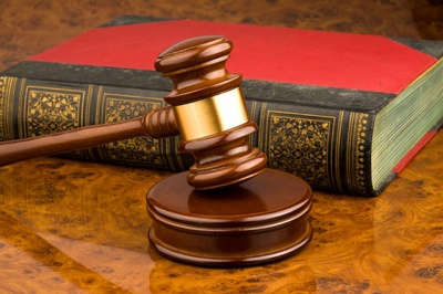 У Польщі суддю відсторонили від роботи через підозру у крадіжці флешок 