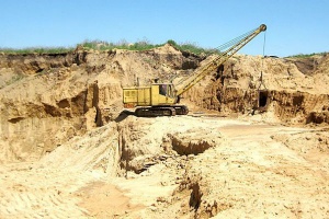 На Вінниччині правоохоронці повідомили про підозру посадовцю підприємства, яке незаконно видобувало корисні копалини