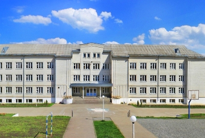 Чи може школа змушувати здавати гроші і прибирати у класах, - роз’яснення юстиції Києва