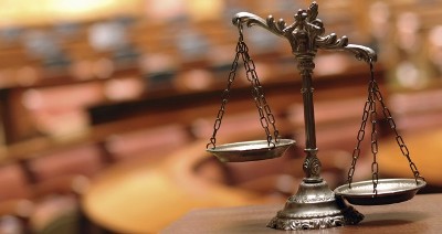 Cлідчі судді повинні перевіряти наявність у особи статусу адвоката при винесенні ухвали про обшук, - РАУ