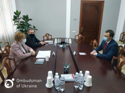 Денісова разом з мовним омбудсменом перевірятимуть виконання закону про державну мову   