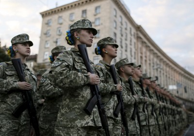 В омбудсмена підтримують законопроект про грошове забезпечення українських військових 