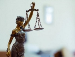 Судитимуть адвоката за підозрою у корупції
