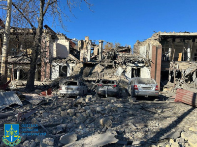 Черговий ракетний удар по Одесі - 10 постраждалих, знищені та пошкоджені будівлі