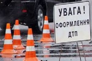 П'яний на «Mercedes-Benz» вбив і скалічив байкерів