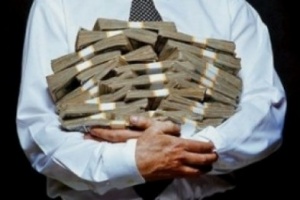 ГПУ передала до суду справу щодо власника кількох банків, який привласнив кошти ФГВФО