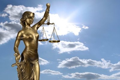 Звільнено київського суддю, який проігнорував заяву про насильство