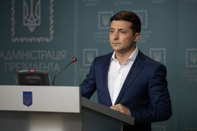 Оприлюднено законопроєкт Президента про люстрацію: повторення порушень і помилок або ж знову на шляху до Конституційного Суду